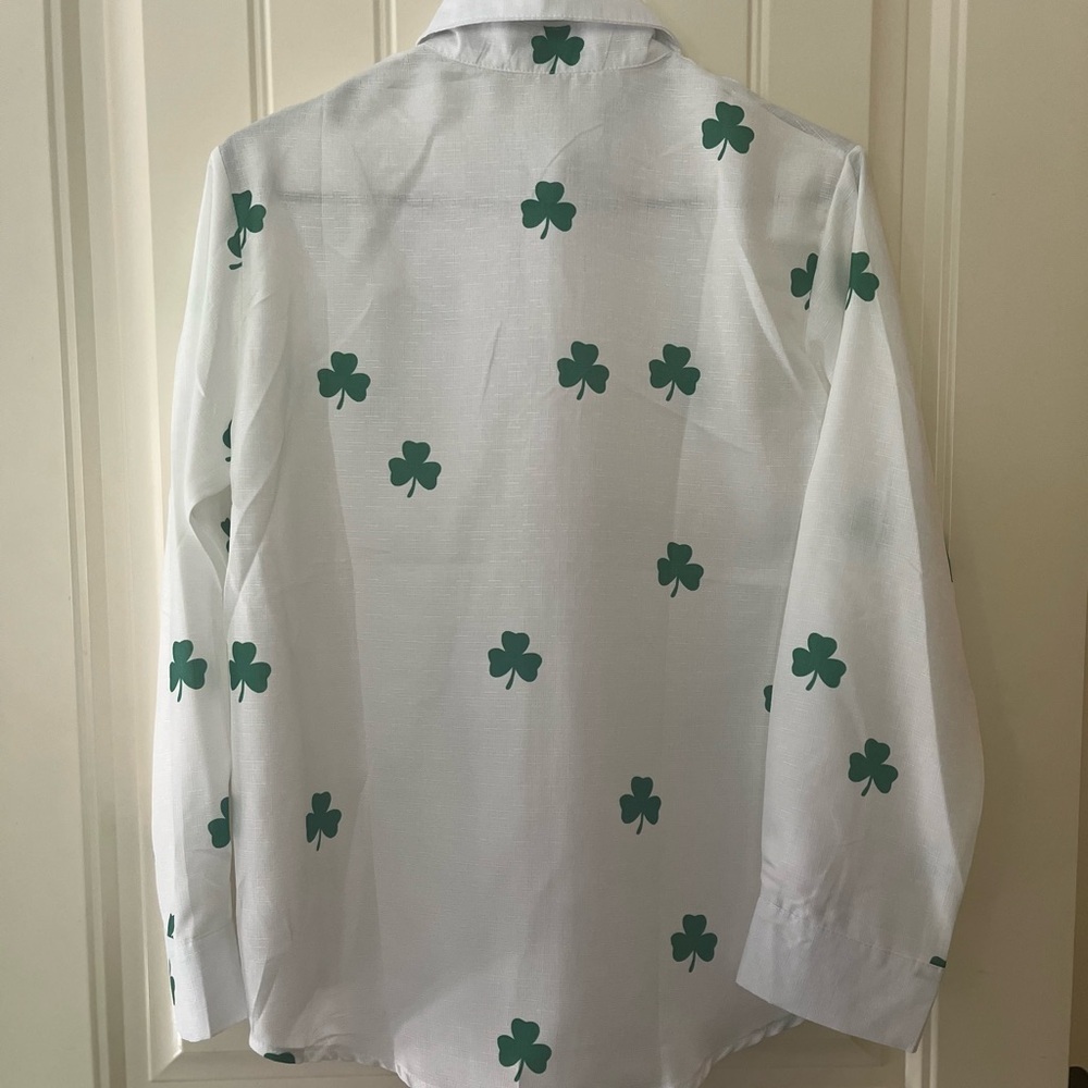 Shamrock Shirt Ladies Size Small Lightweight Perfect for St Patrick’s Festiviti - Picture 3 of 4